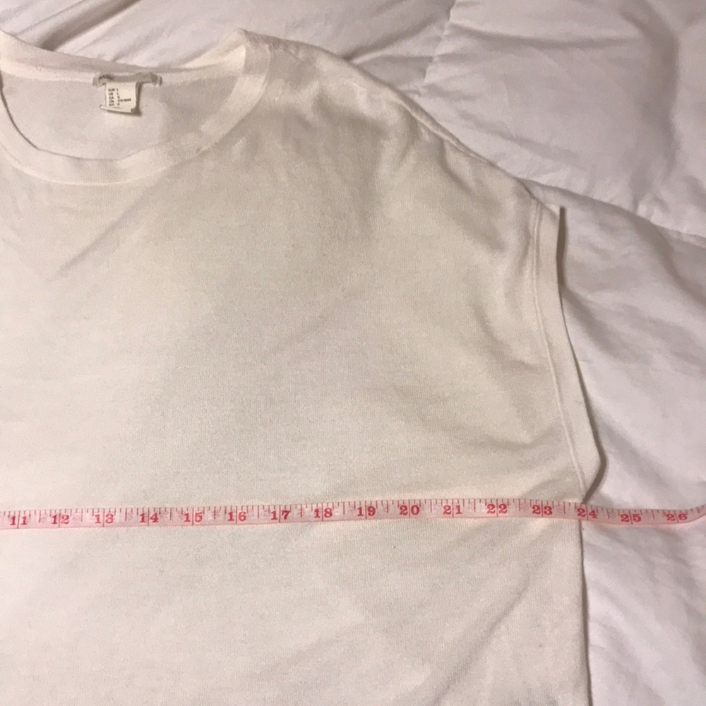 Basic white blouse - Picture 4 of 5